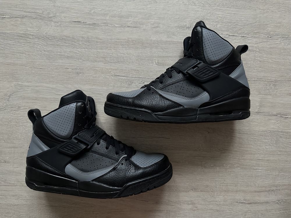Чоловічі шкіряні кросівки Nike Jordan fligh