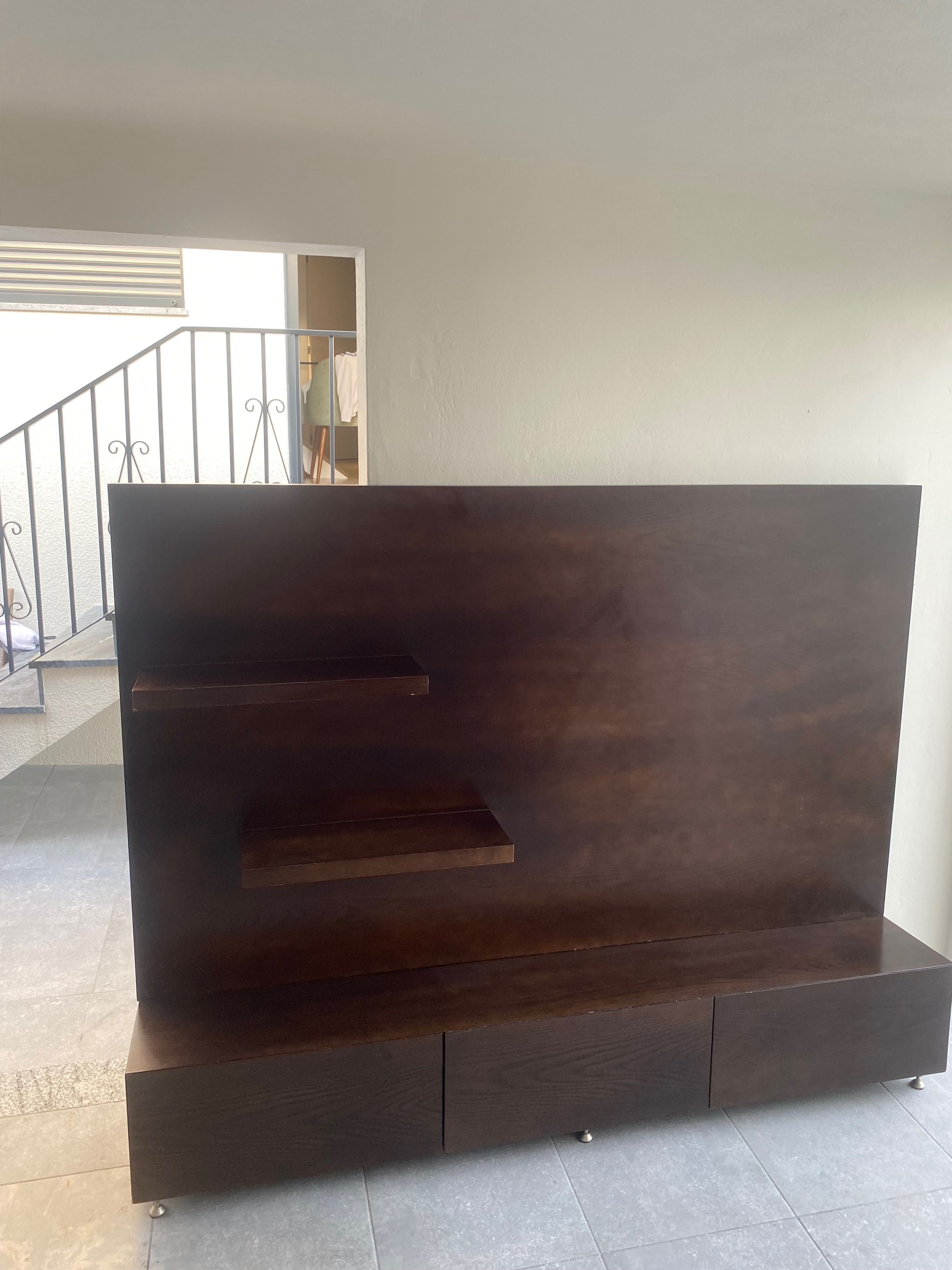 Móvel para a sala em bom estado