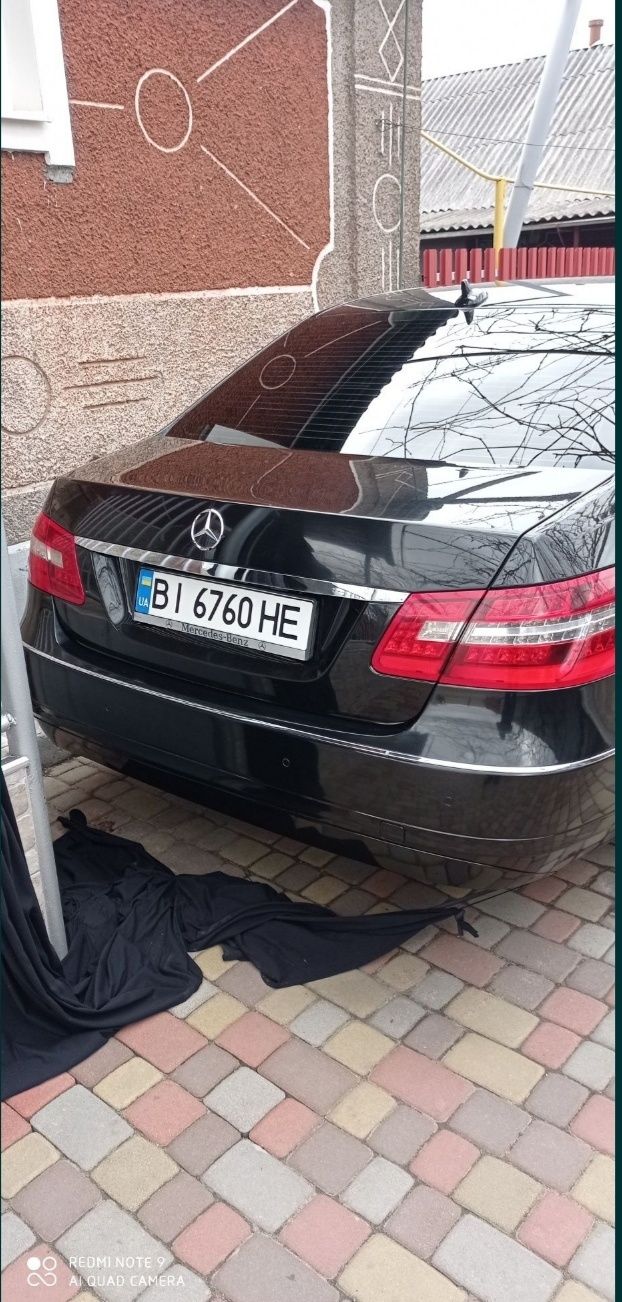 Mercedes Benz E200