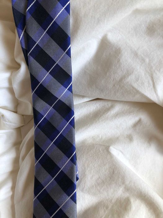 gravata azul riscas zara