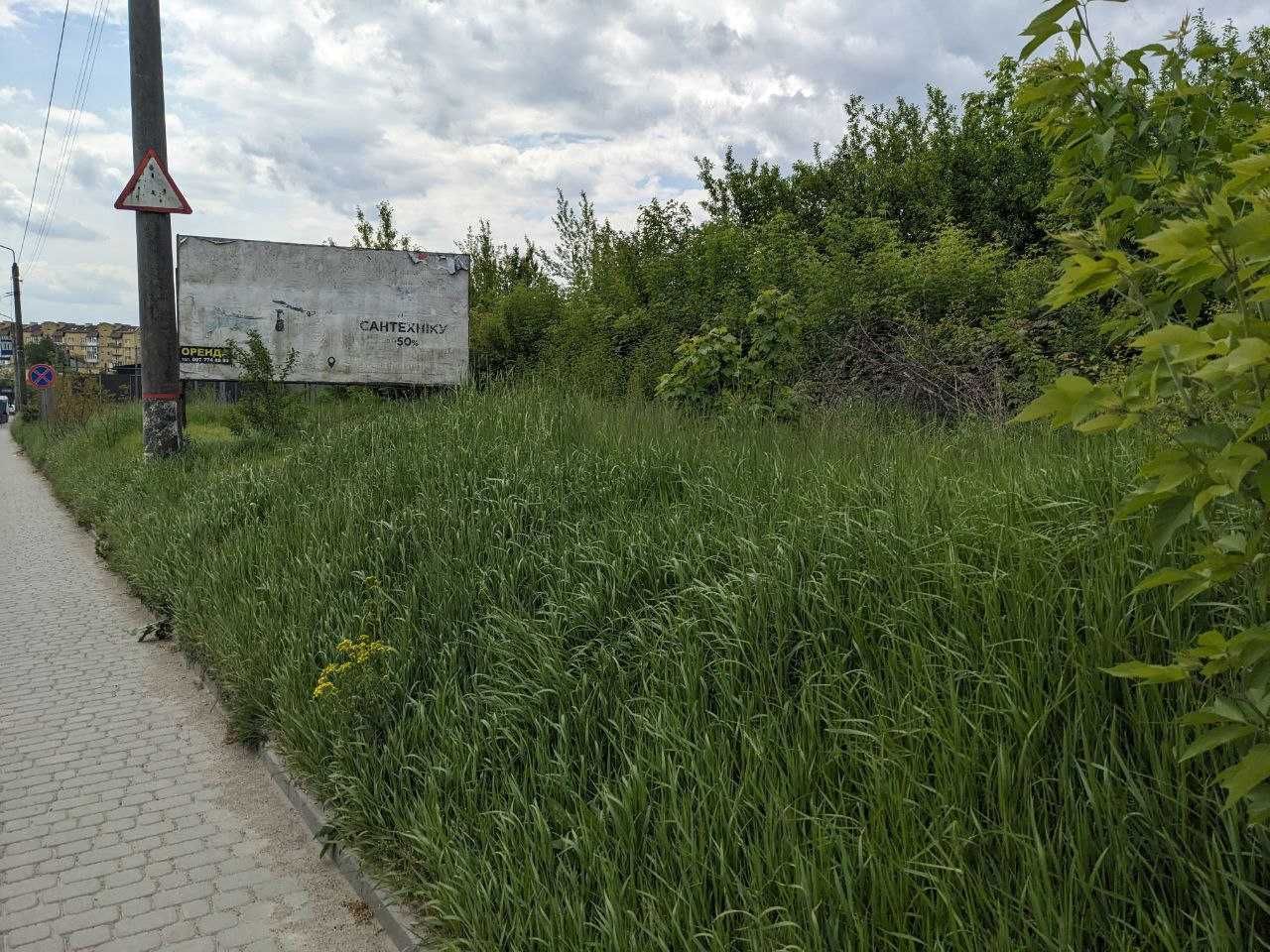 Продається ділянка 7,35 сот по трасі Ів-Франківськ-Львів в Пасічній