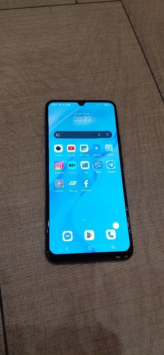 Продам смартфон Vivo
