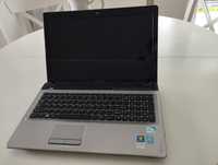 Laptop komputer IdeaPad Z560