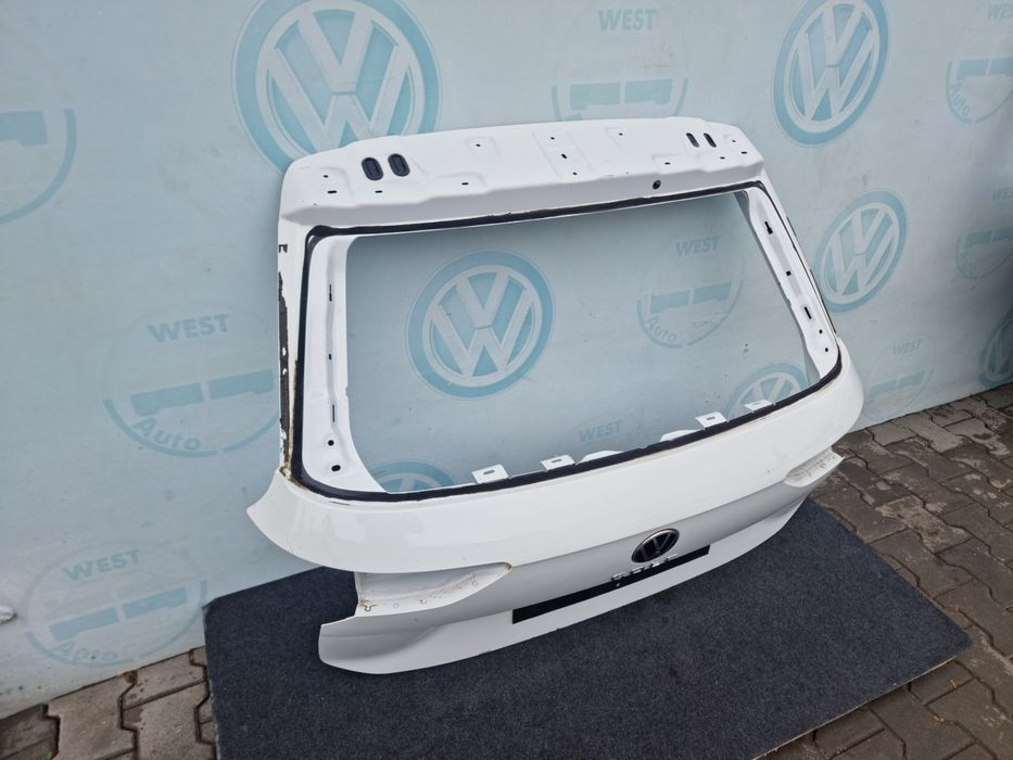 Гтольф 8 Крышка багажника Golf VIII Ляда Універсал