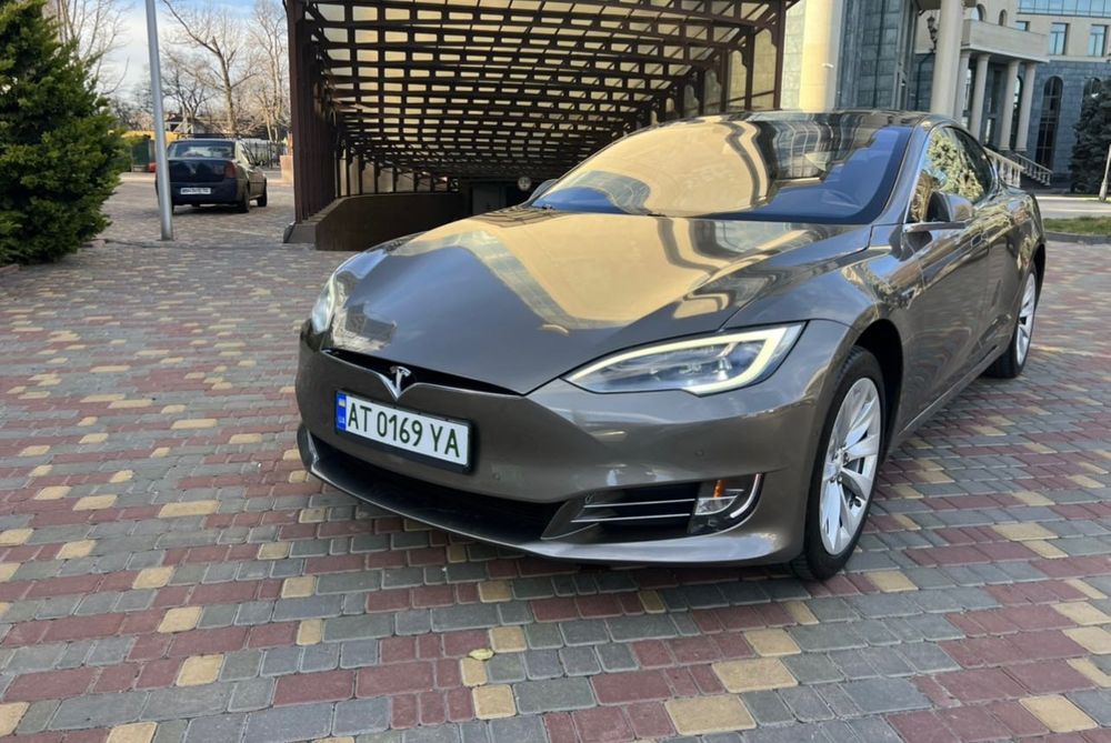 Продам Tesla Modes S