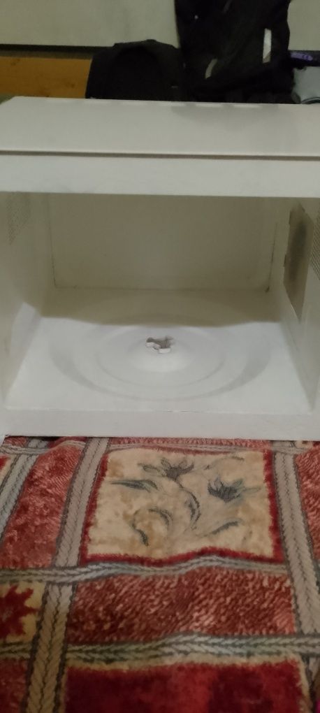 Микроволновая печь.