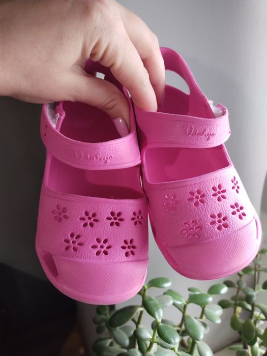 Дитячі сандалики піна