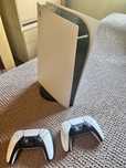 Ps5 Digital 1T - 2 Comandos + volante