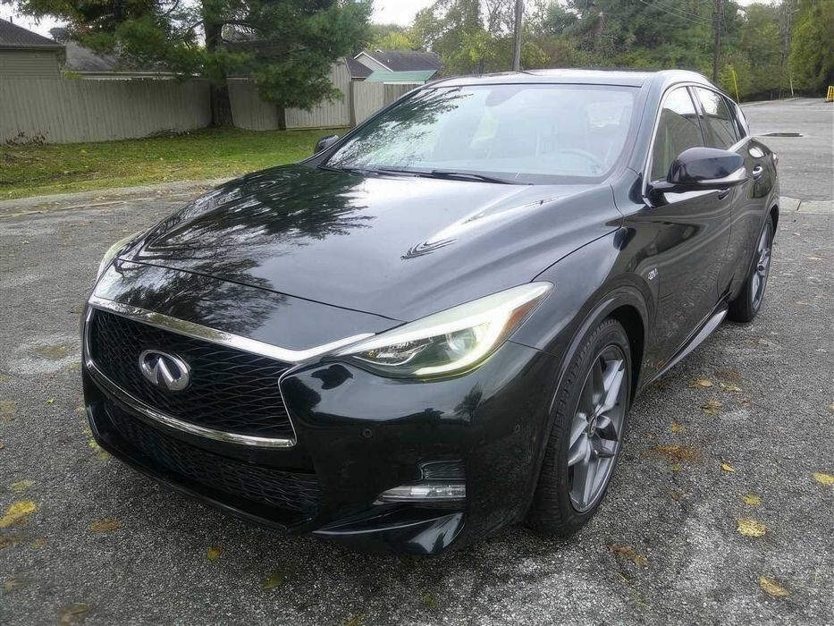 Infiniti QX30 Sport      2017