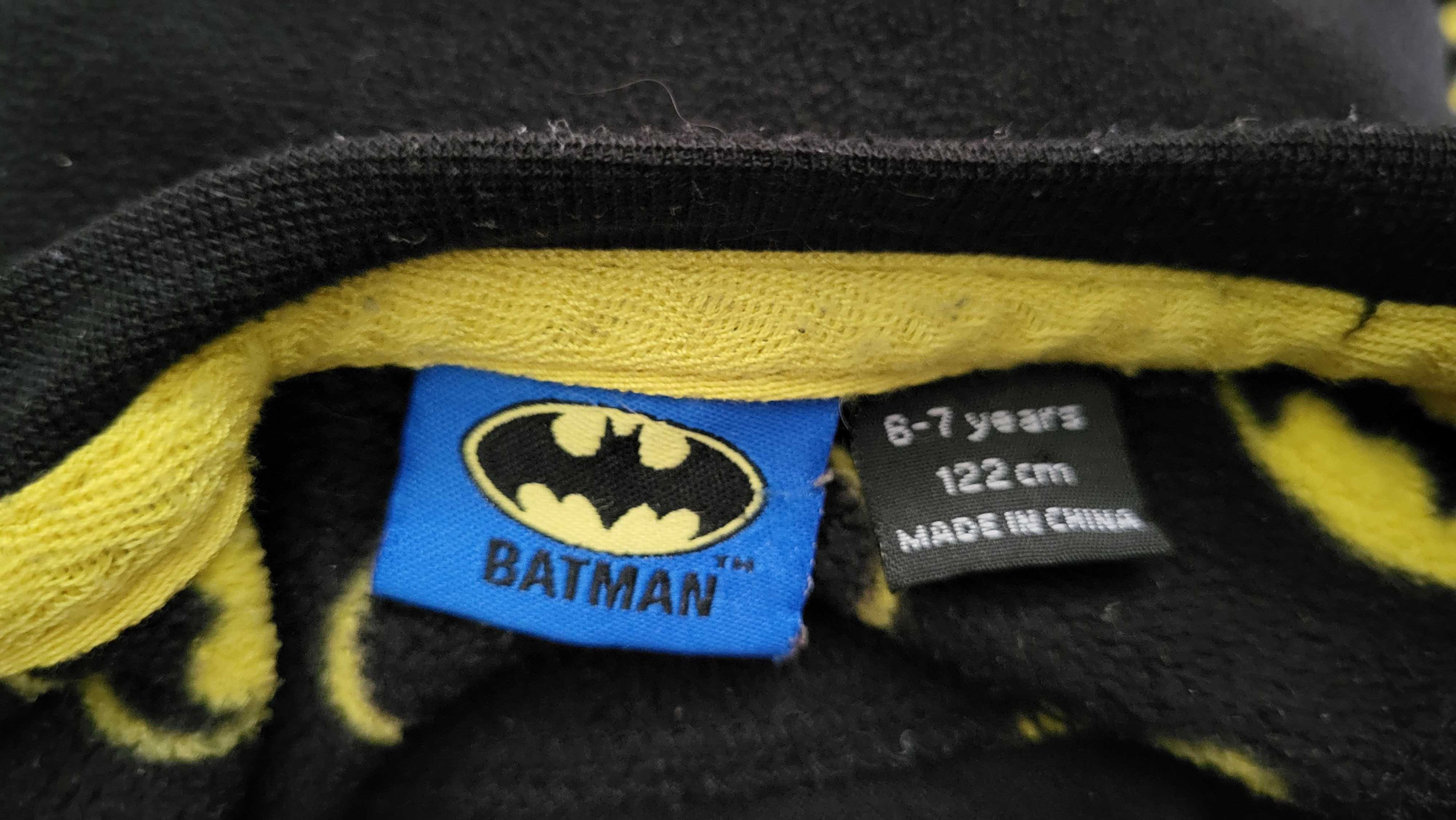 Piżama / dres z cienkiego polarku 116/122 Batman dla chłopca