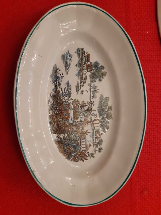 Bules de Porcelana  Branca Travessas Sacavem Capôa