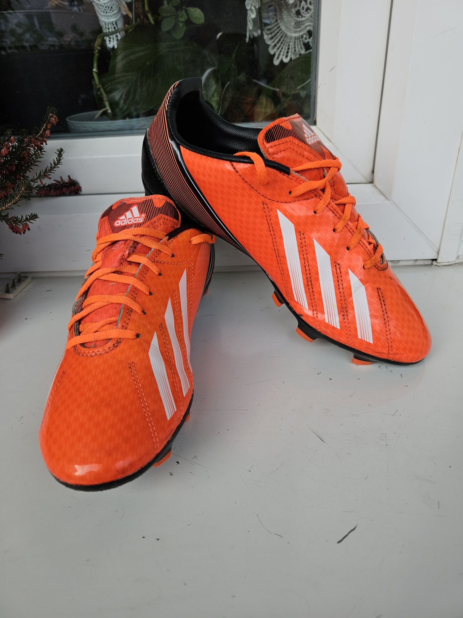 Korki Adidas FSO roz 40