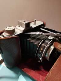 Máquina fotográfica Welta de fole muito antiga