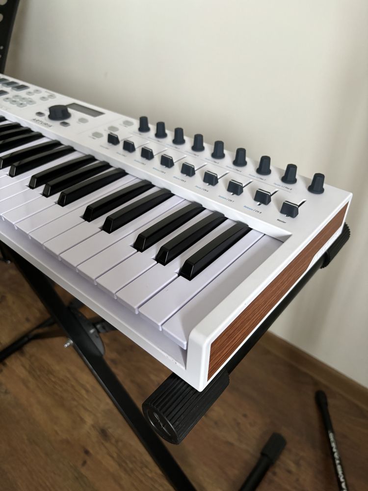 Arturia KeyLab Essential 49 MK2