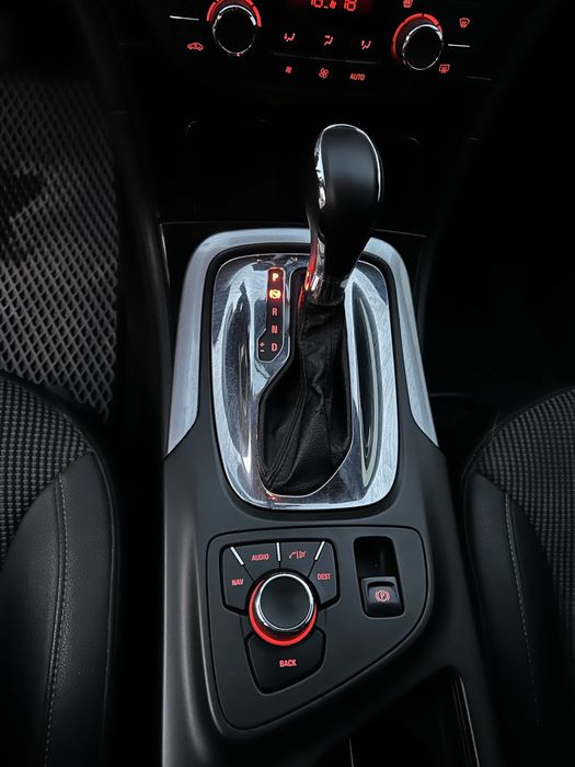 Opel Insignia Опель Інсігнія