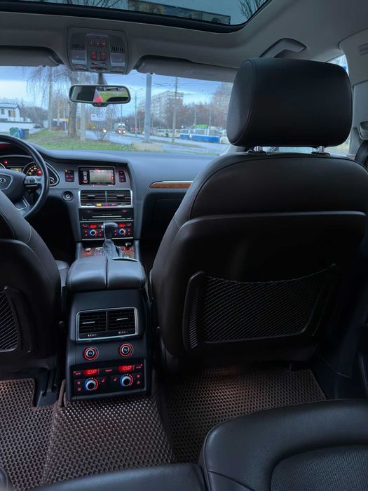 Audi Q7 Quattro  S-line Supercharged 2015 року 3.0 TFSI  (333к.с.)