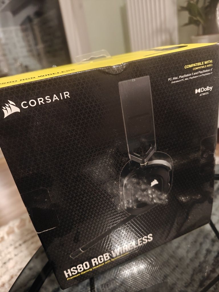 Corsair hs80 RGB wireless
