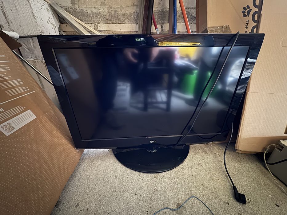 Sprzedam telewizor LG 37 cale