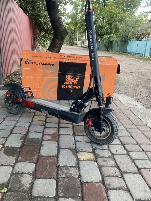 Електросамокат Kukirin M4 Pro