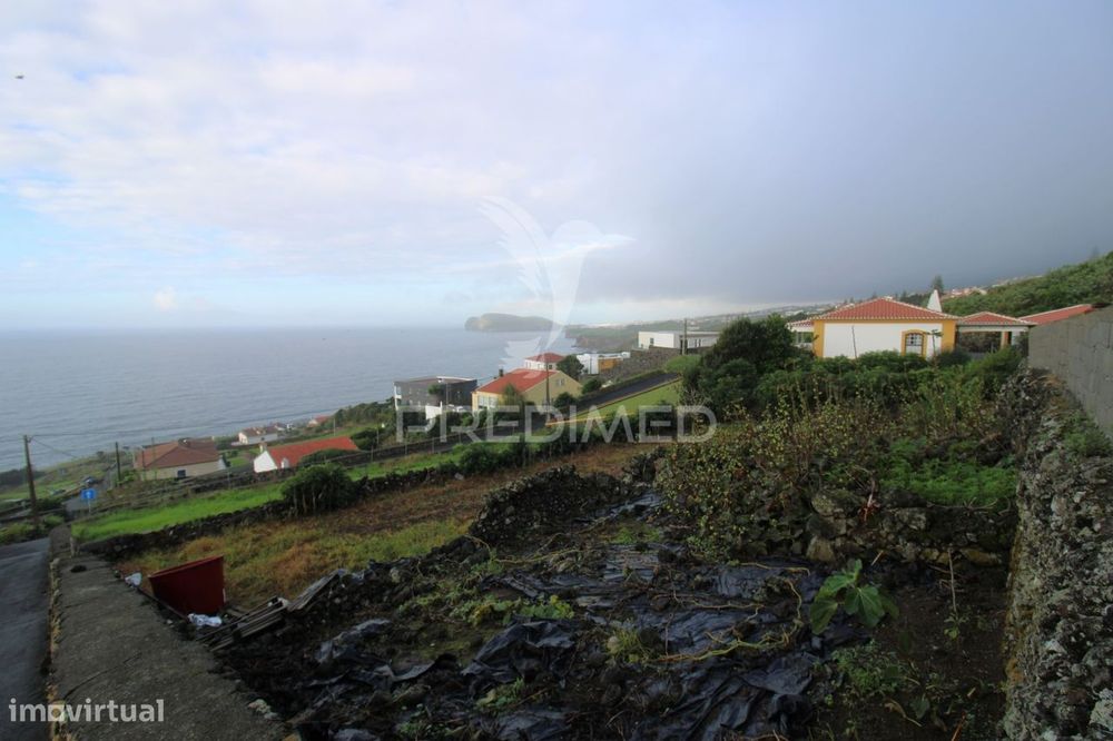 Terreno para Construção – Feteira, Lugar da Serretinha (1452 m²)