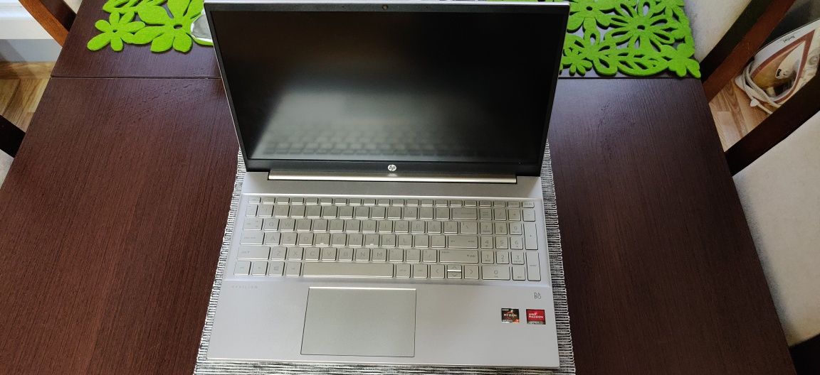 HP Pavilion 15 Ryzen 7-5700/16GB/512/Win11 Gold