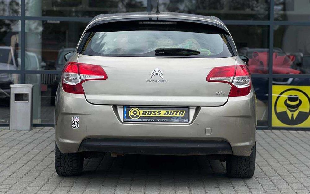 Citroen C4 2011 року