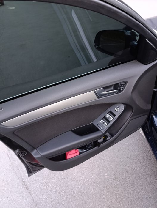 Audi A4 B8 2.0tdi 170сил 2010
