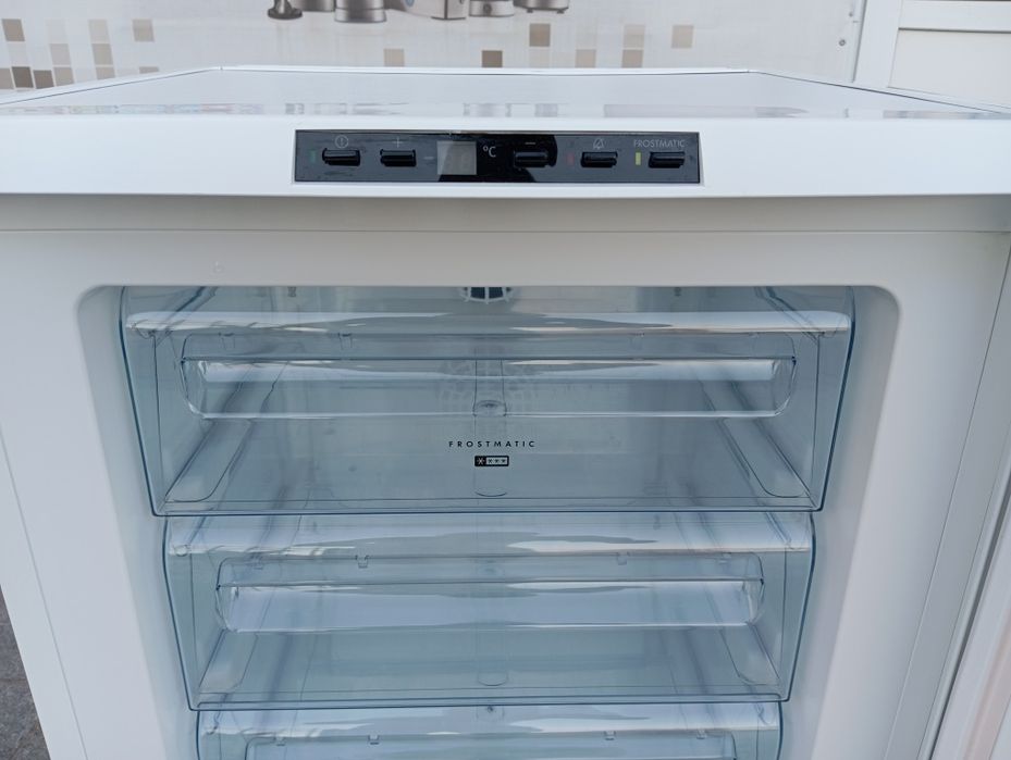 Морозильная камера AEG No-Frost 4 ящика из Германии Гарантия