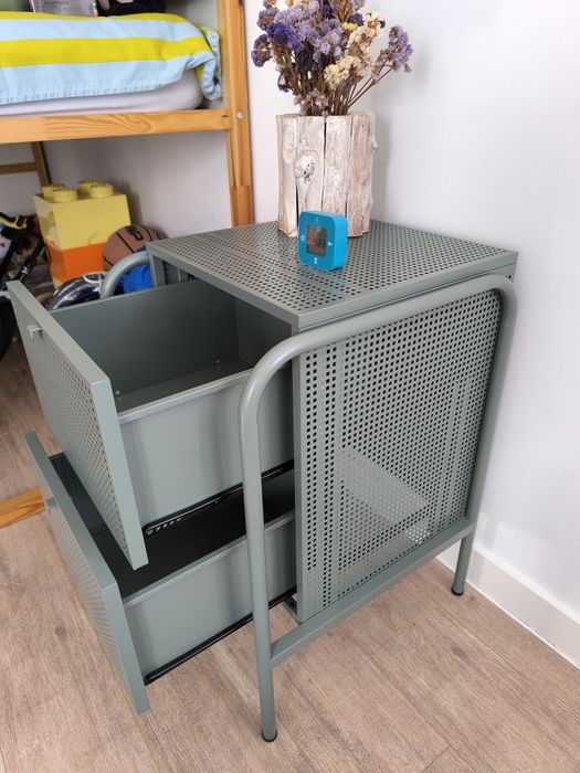 Cómoda em metal IKEA como nova