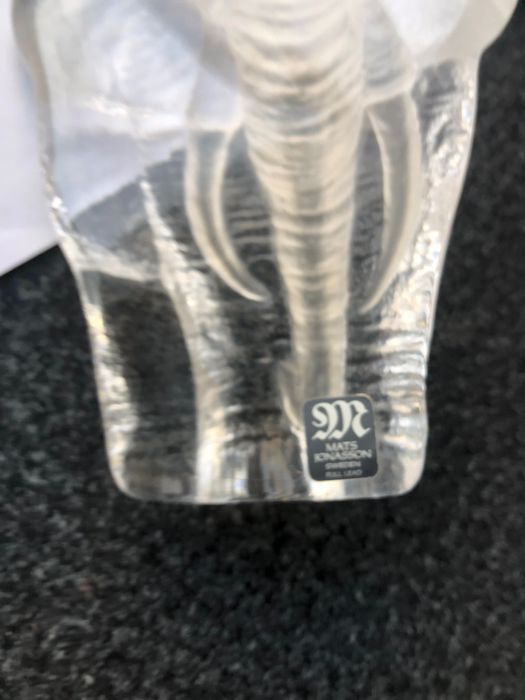 Estatueta em Vidro com imagem de Elefante