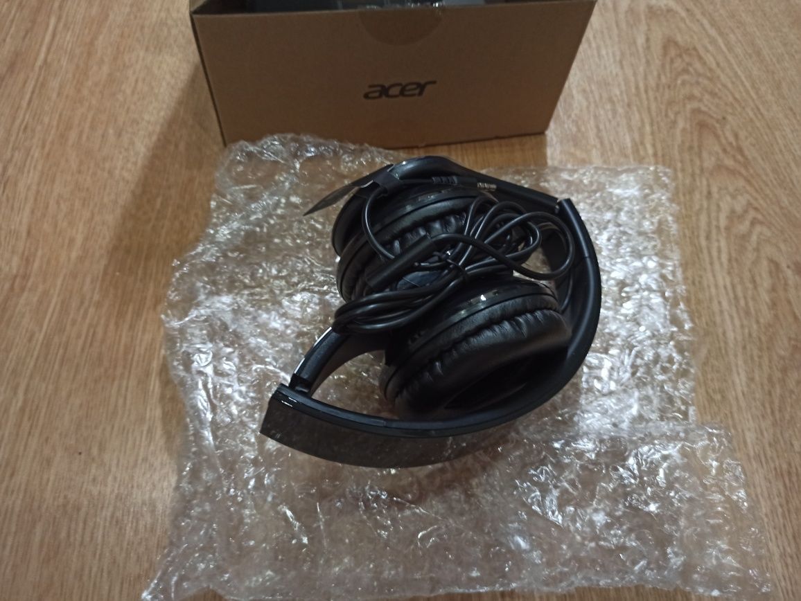 Acer folding headset