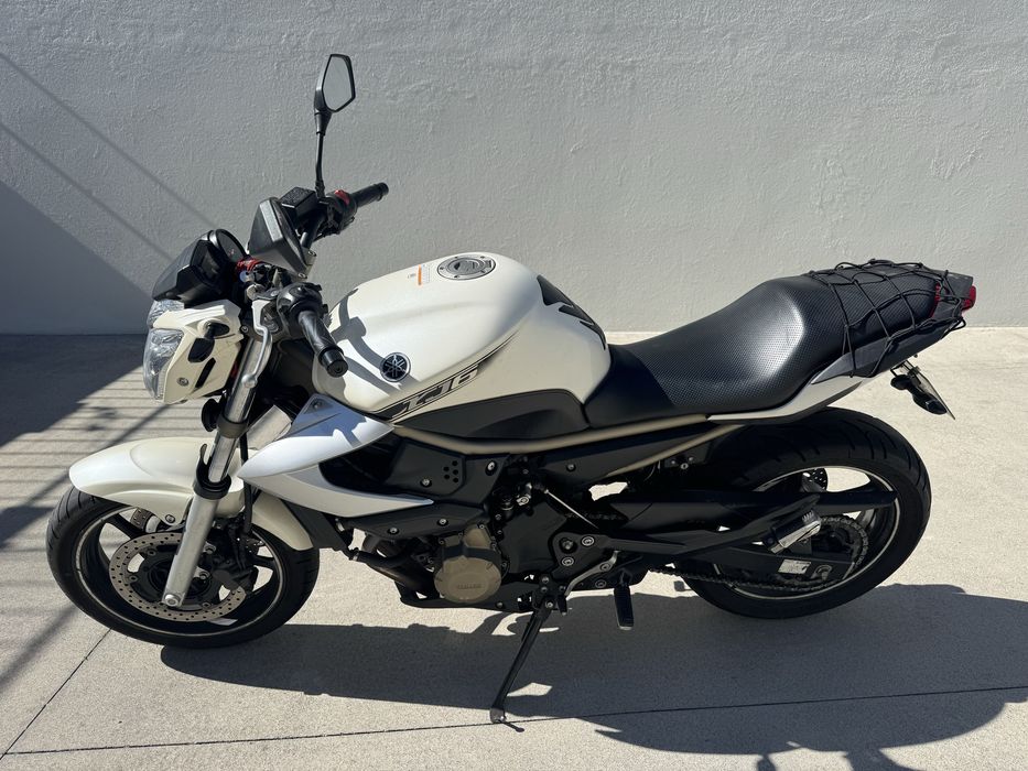 Yamaha xj6 54kw de 2009 com Mala