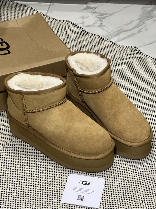 В наявності Ugg платформа 5 см натуральна замша та овчина