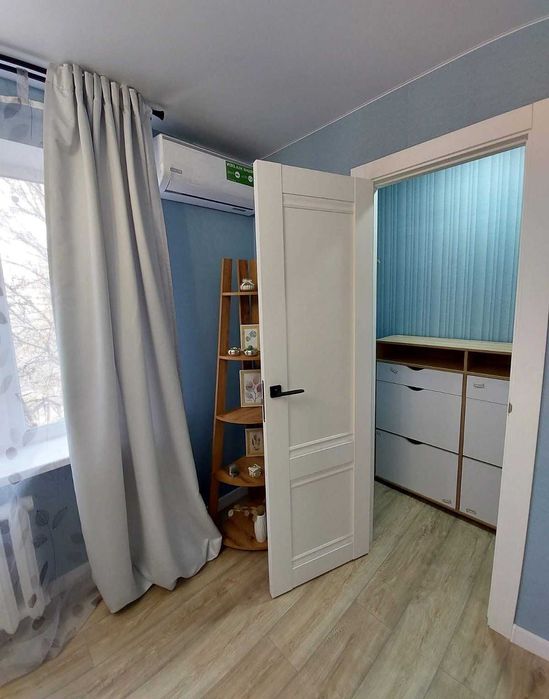 Оренда 2к квартири на просп. Поля Олександра 45