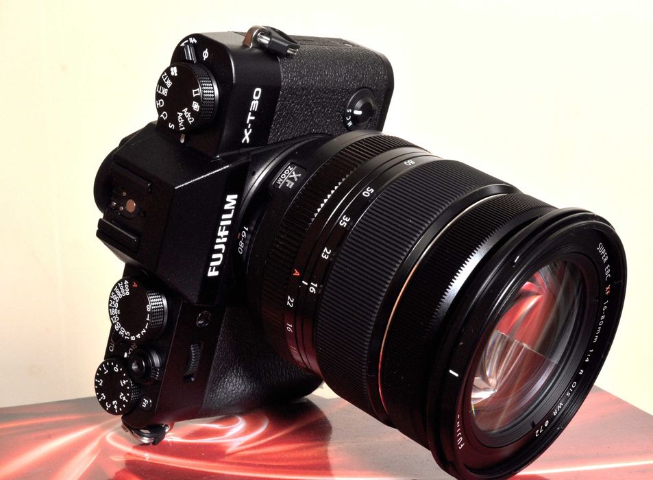 Fuji X-T30 III nova, zero fotos, fatura, garantia + XF 16x80 F: 4.0 WR