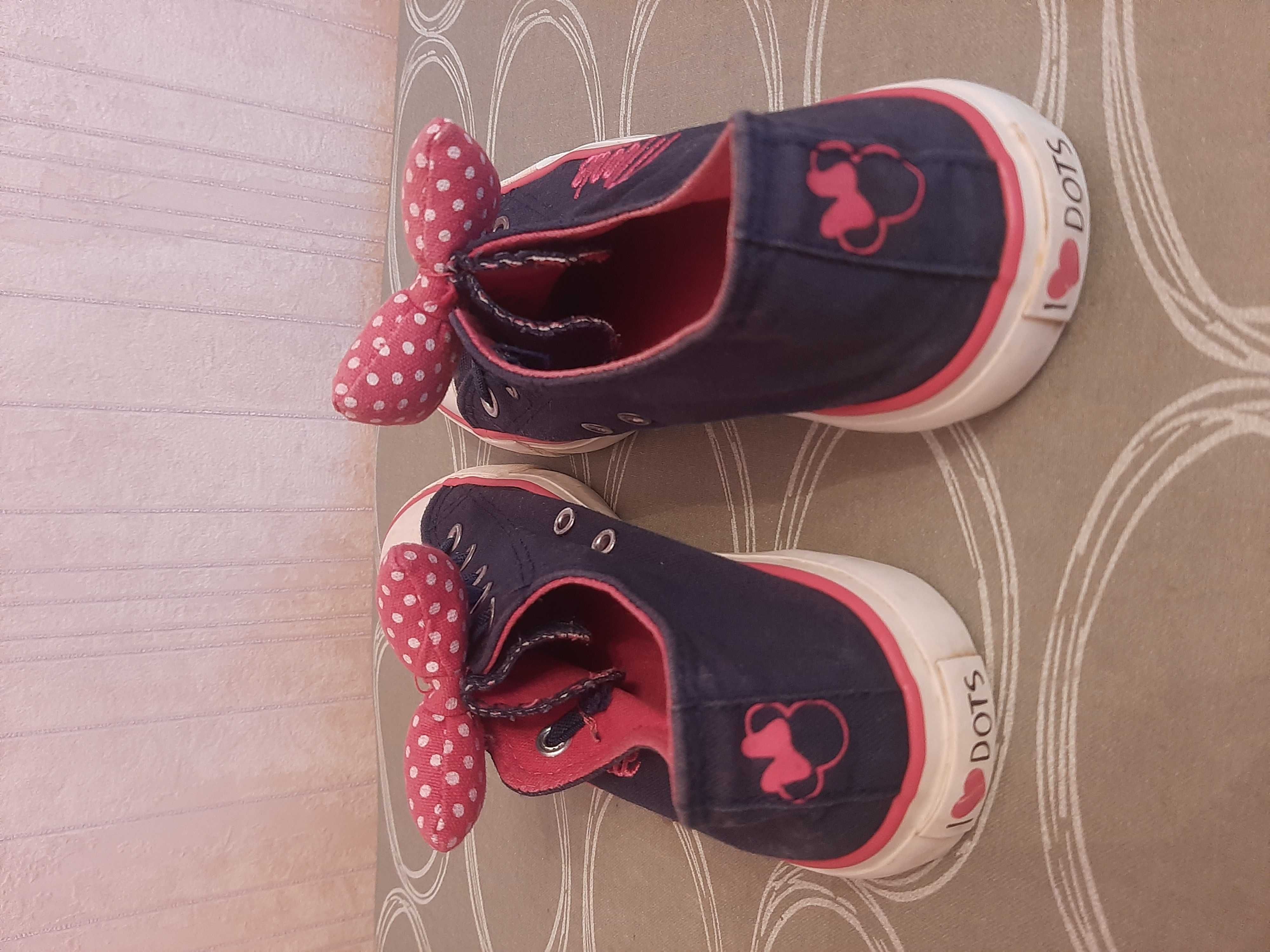 Кросівки  на дівчинку  Minnie Mouse Disney