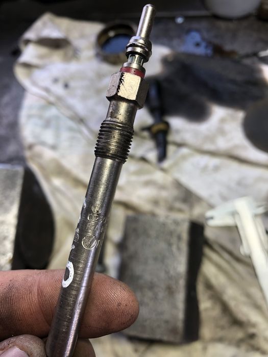 Свічка накала 1.6 TDi VW Golf Passat Audi Skoda Гольф Октавія Seat