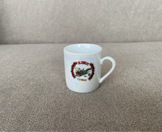 Кофейная фарфоровая чашечка с Кипра