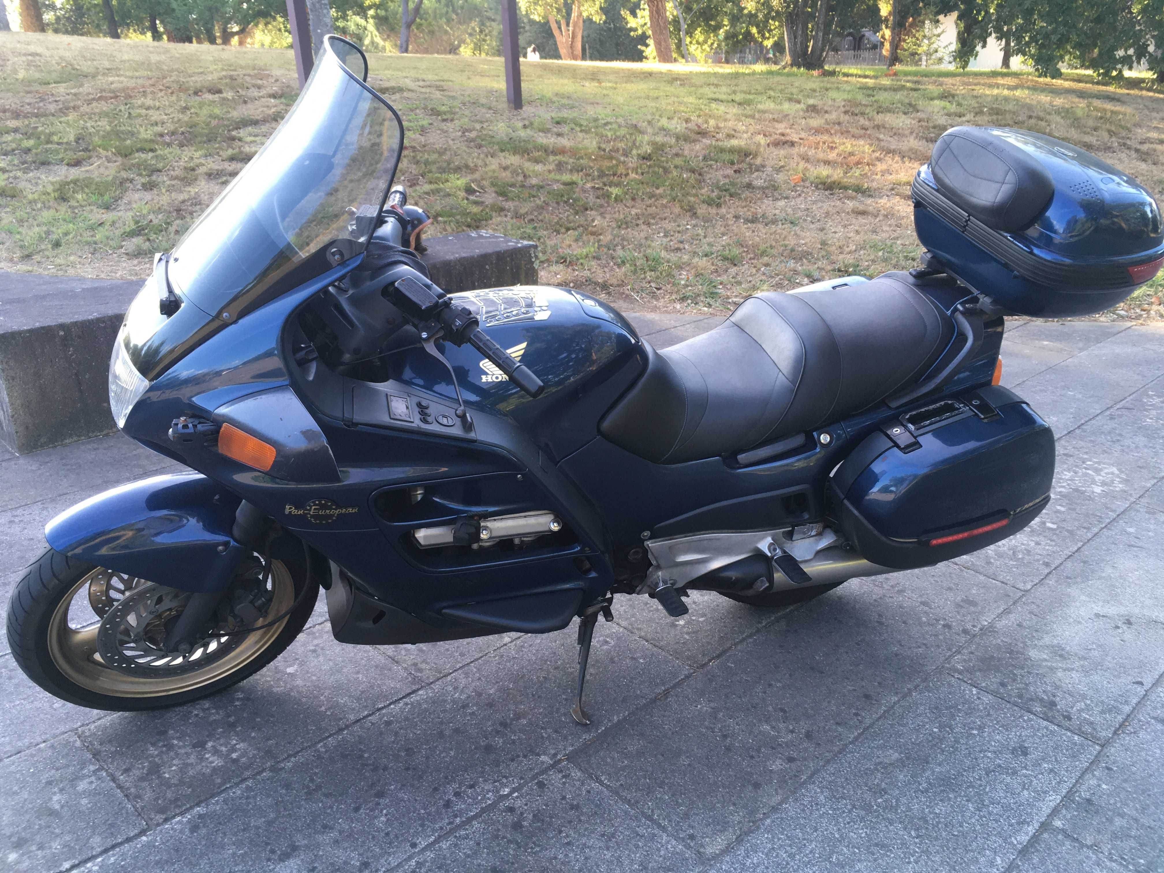 Honda Pan European 99