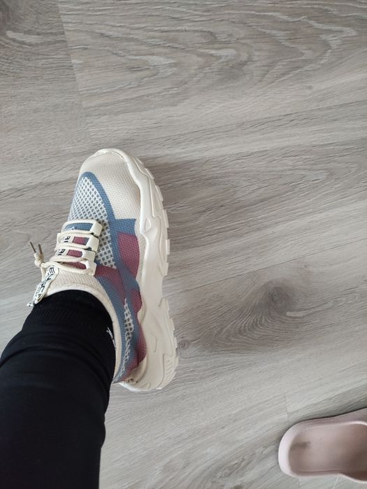 Sneakersy buty damskie wiosenne 38 38,5 39 24,5cm sportowe wiosna nowe