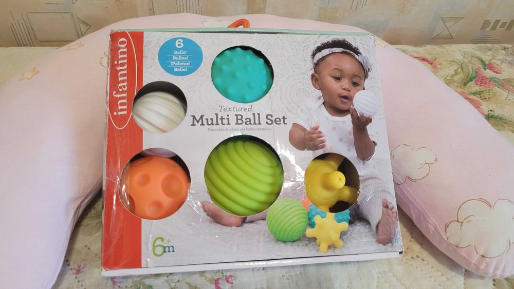 Набір текстурних м'ячиків INFANTINO
