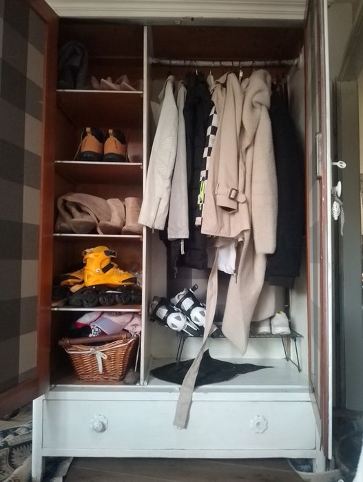 Piękna stara Szafa lite drewno 100 letnia