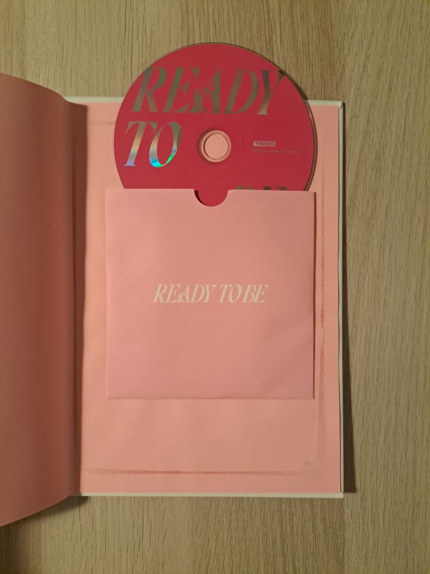 album de kpop "ready to be"