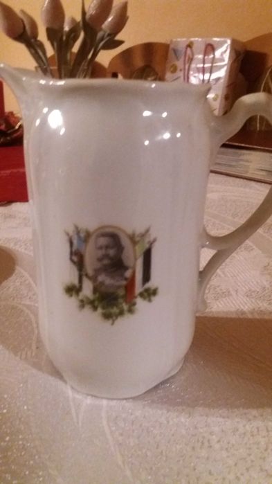 Unikat. Porcelanowy kufel/dzbanek z Von Hindenburgiem