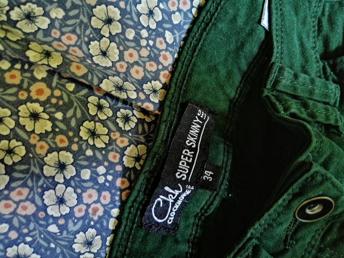 C&A ciemne zielone spodnie zwężane, miły materiał, XS