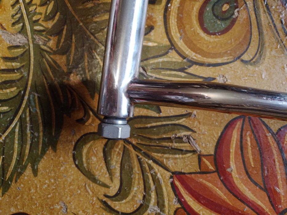 Рушникотримач водяний