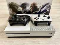 Xbox One S 500GB + 2 геймпади