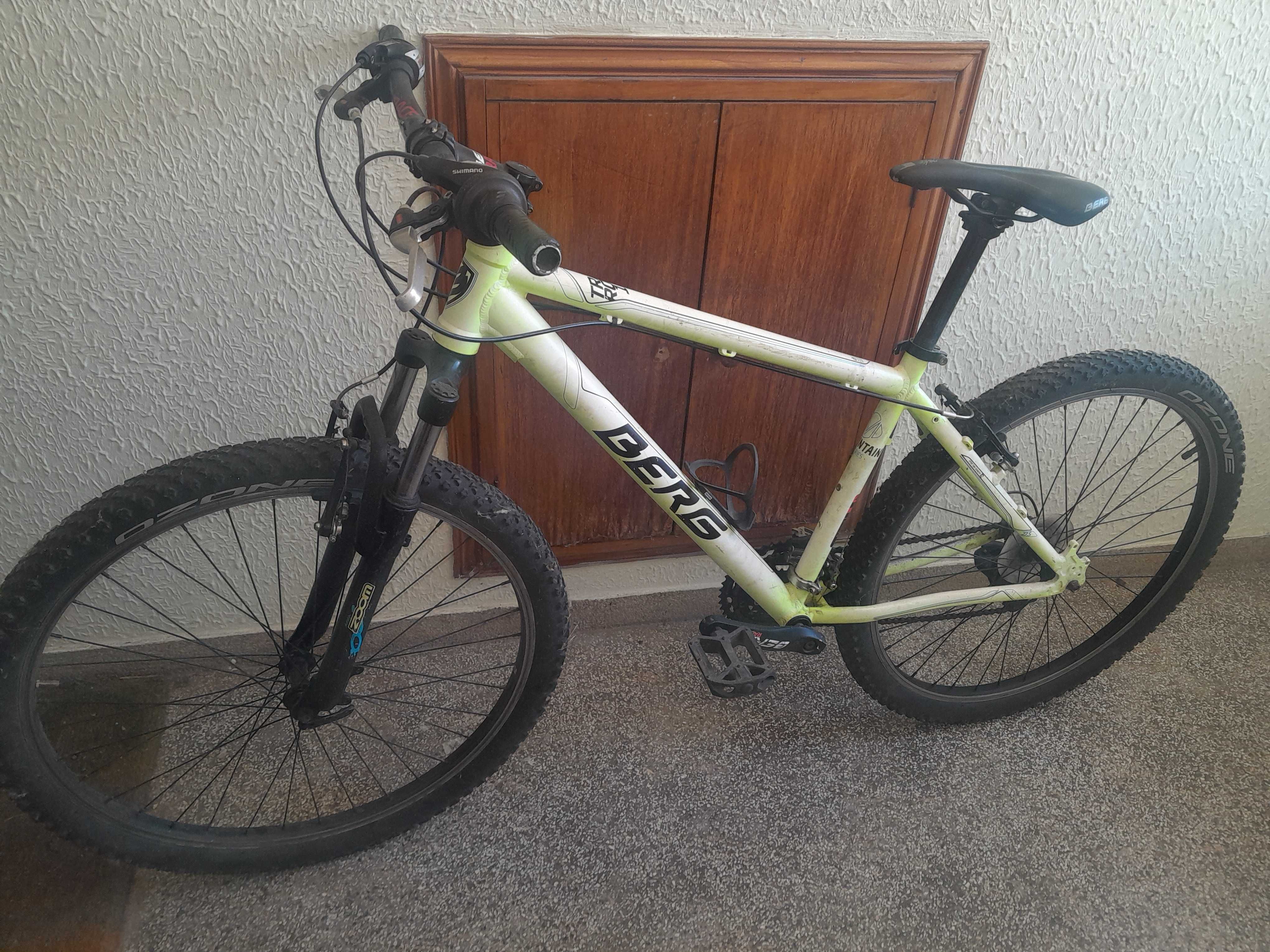 vendo bicicleta  por causa de nao ter espaço