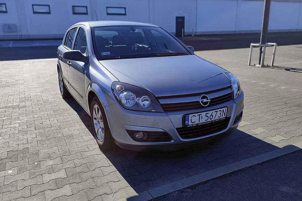 Opel Astra H Hatchback 1.6 105KM (2004), klima, opony zima i lato