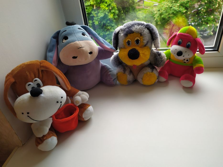 Много ярких игрушек